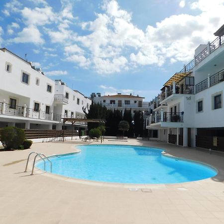 Paramount Gardens Resorts C202 Lárnaca Exterior foto